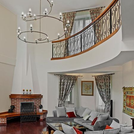 Wine Cellar Villa With Beautiful Garden In Sinaia - Busteni Poiana Tapului Extérieur photo