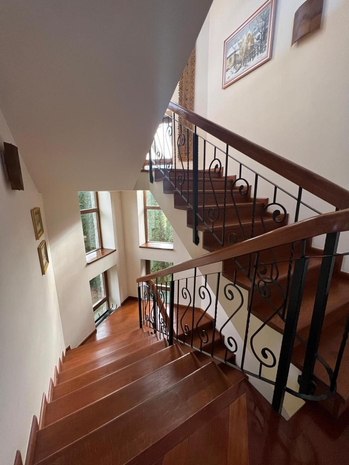 Wine Cellar Villa With Beautiful Garden In Sinaia - Busteni Poiana Tapului Extérieur photo